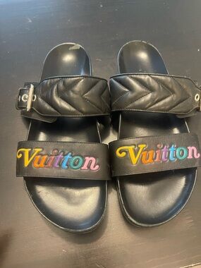 Louis Vuitton Black Leather Slides with Multicolor 'Vuitton' Logo